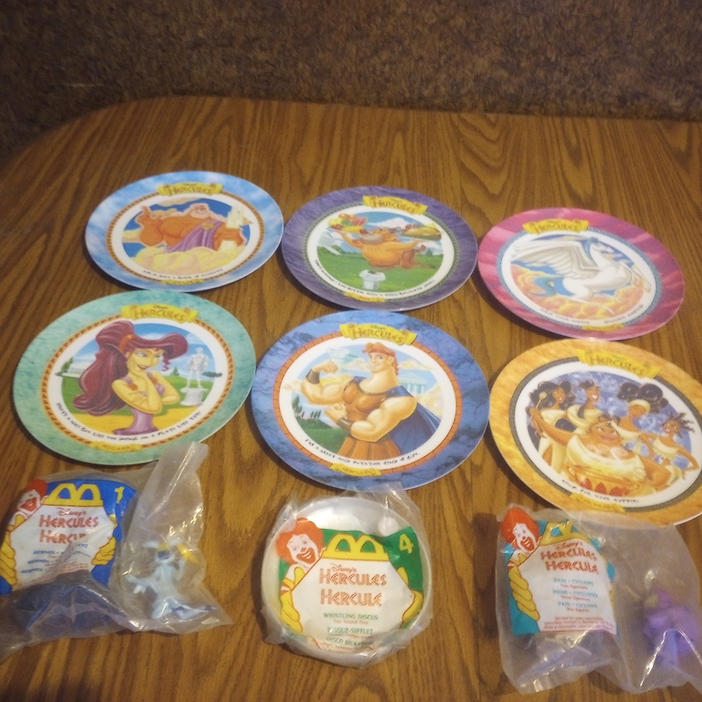 Complete Set Of Rare Disney Hercules Plates W/3 McD. Happy Meal Toys From Movie